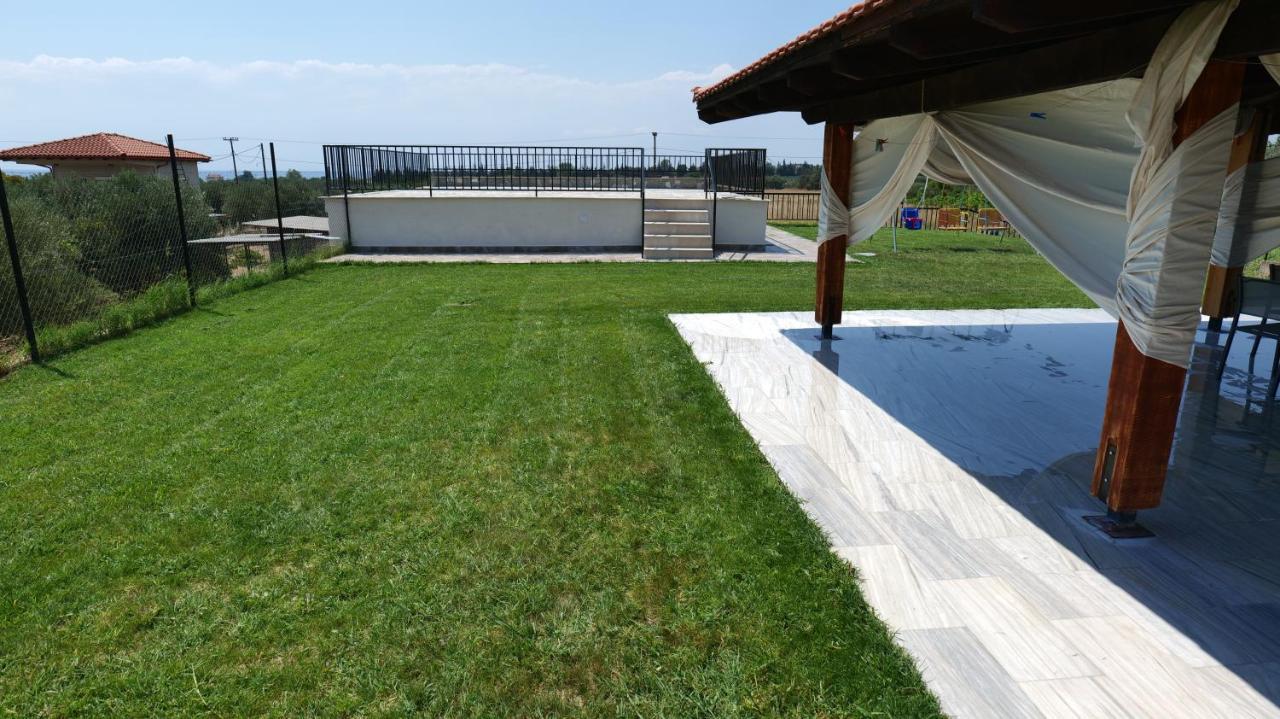Mythic Villas Epanomi Exterior photo