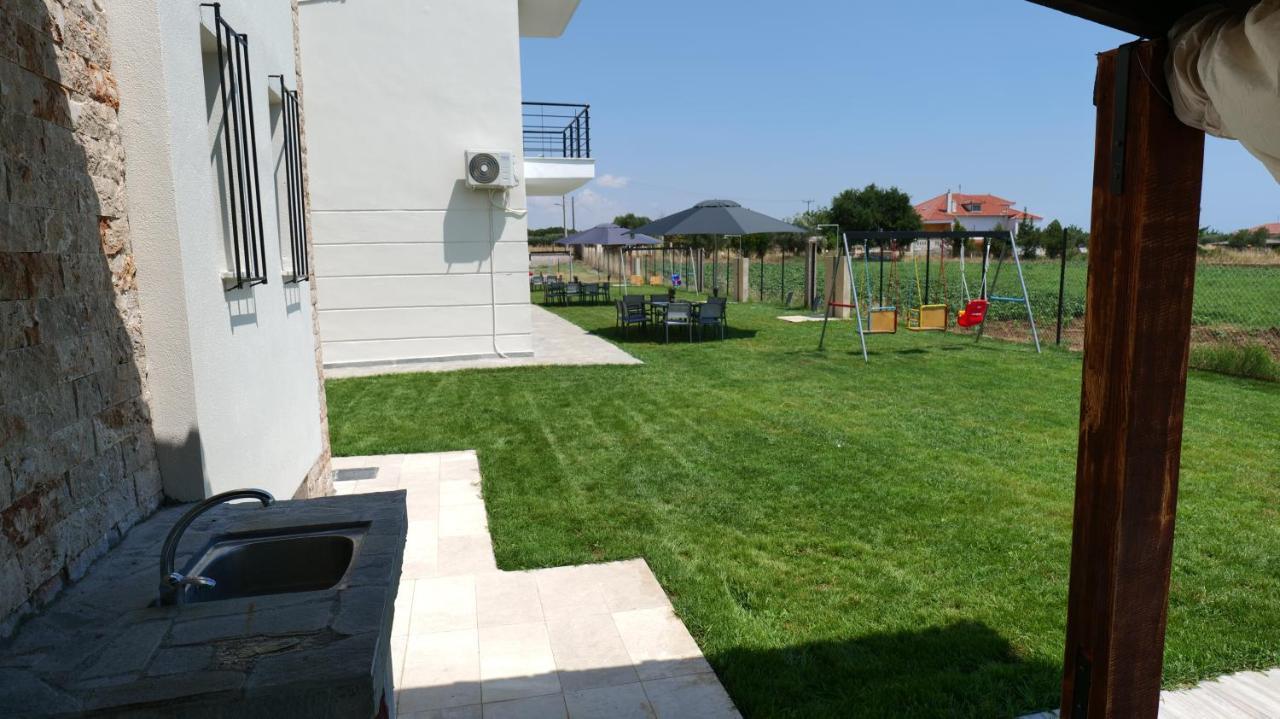 Mythic Villas Epanomi Exterior photo